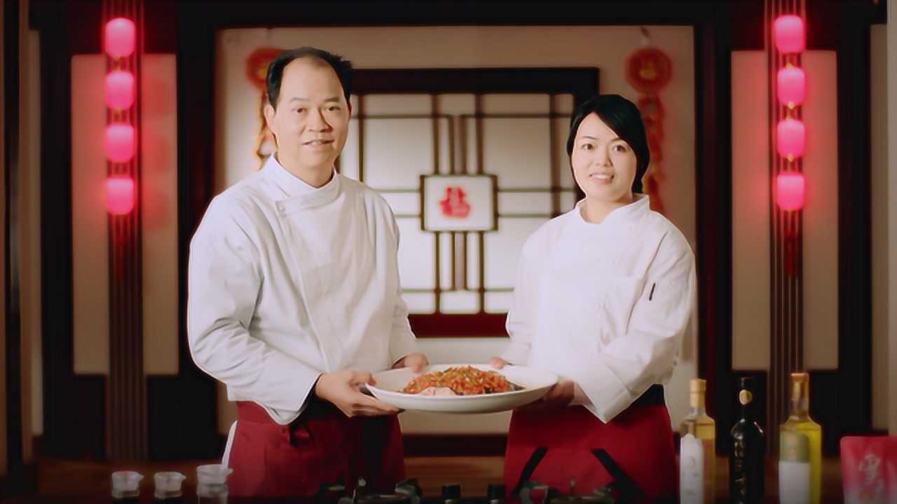 《大师教您做湘菜》——张小春:剁椒鱼头