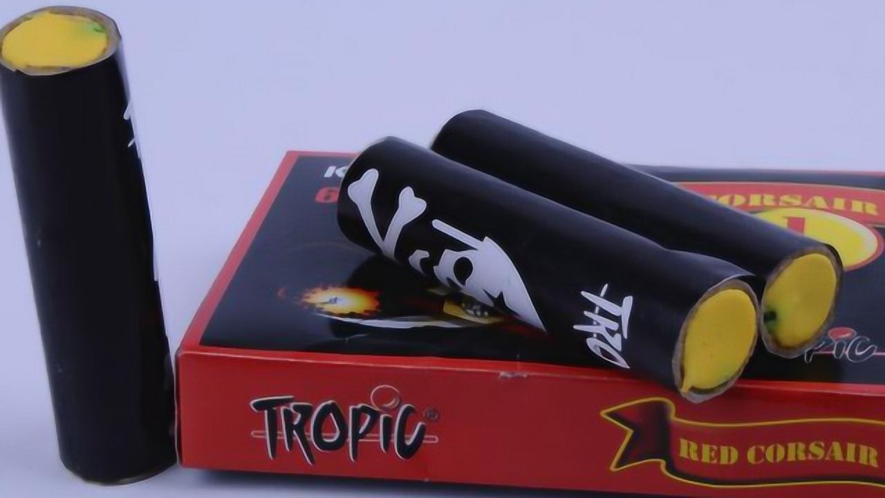 作死的榨汁机擦炮实验 ,第一次知道擦炮的威力这么大,涨见识了