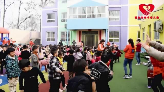 走进幼儿园了解孩子的世界感受活泼的体智能课体验舞蹈教学