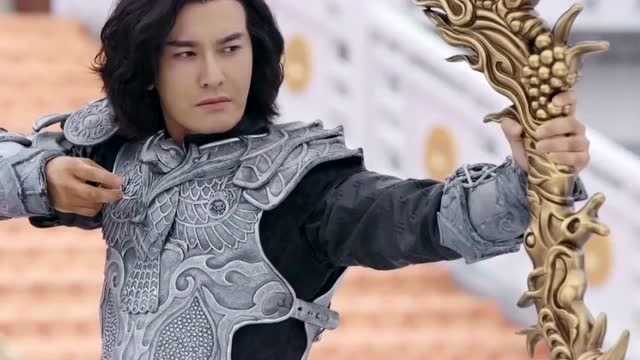 若疆战神狂拉盘古弓,神山主人看了都无语,直接说送你了