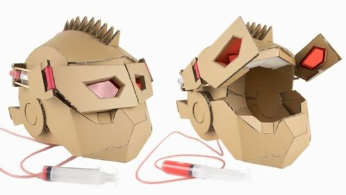 手工达人自制变形金刚头盔,戴在头上还能变形,太帅了!