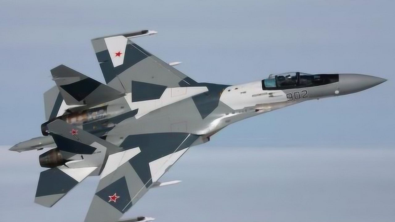 歼16换上歼20雷达罩,信号特征降低10倍,空战能力加强