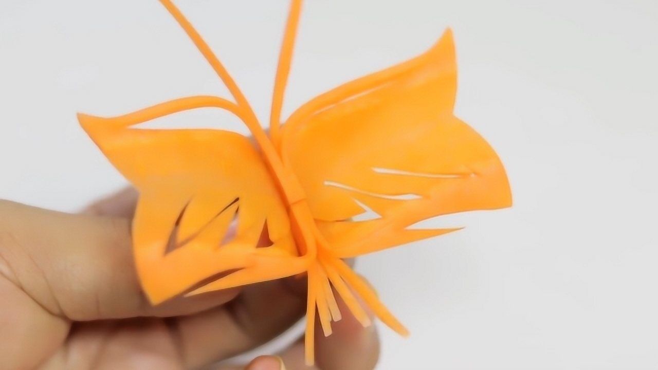 胡萝卜雕刻蝴蝶拼盘小插件