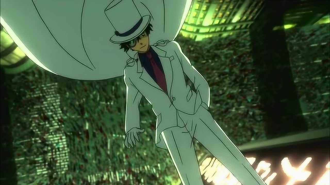 怪盗基德1412:怪盗基德正开心的逃跑,被飞来的东西掀开面具