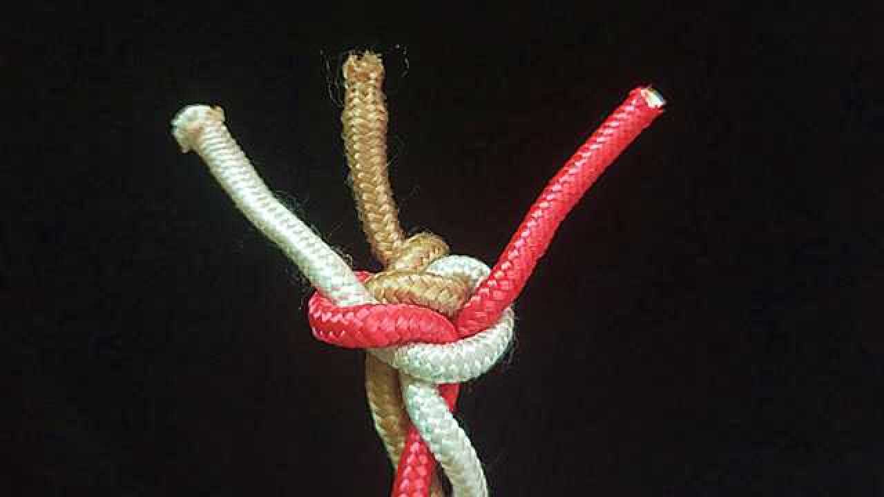 三根电线的电工结怎么打?三线电工结的打法!