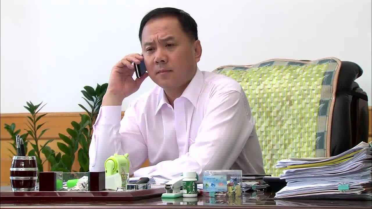 张中原欠债20万,怎料一个电话直接摆平,背后实力不小呀