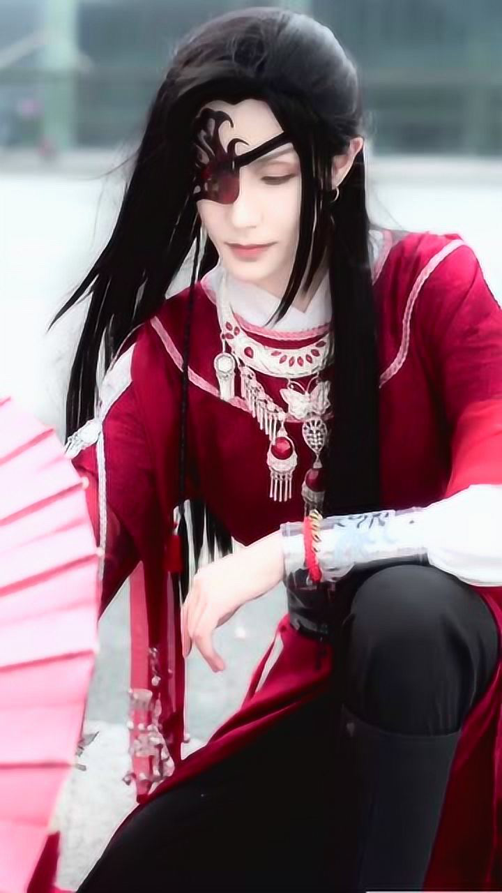 cosplay天官赐福霓裳云间的花城我爱了