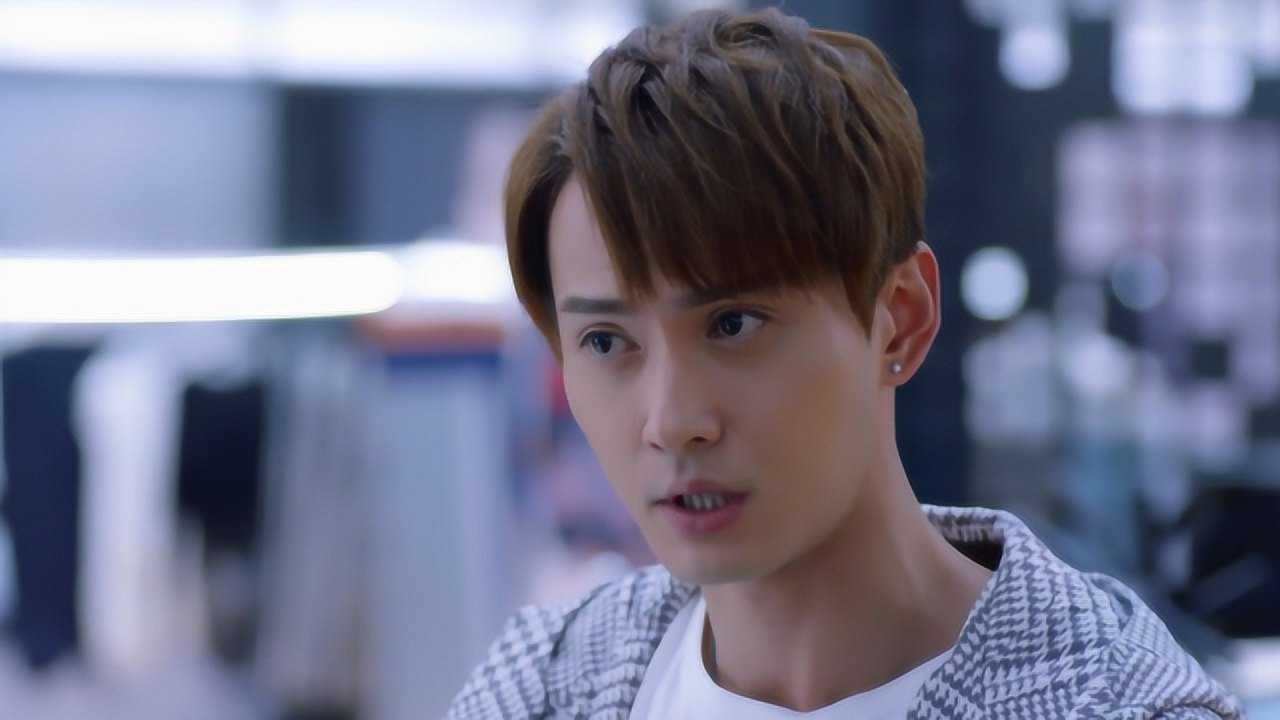 归还世界给你:秦也工作室广受好评,却遭霍老师陷害倒闭