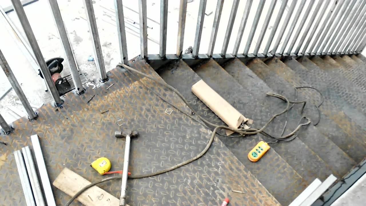 屋面钢爬梯1米多重