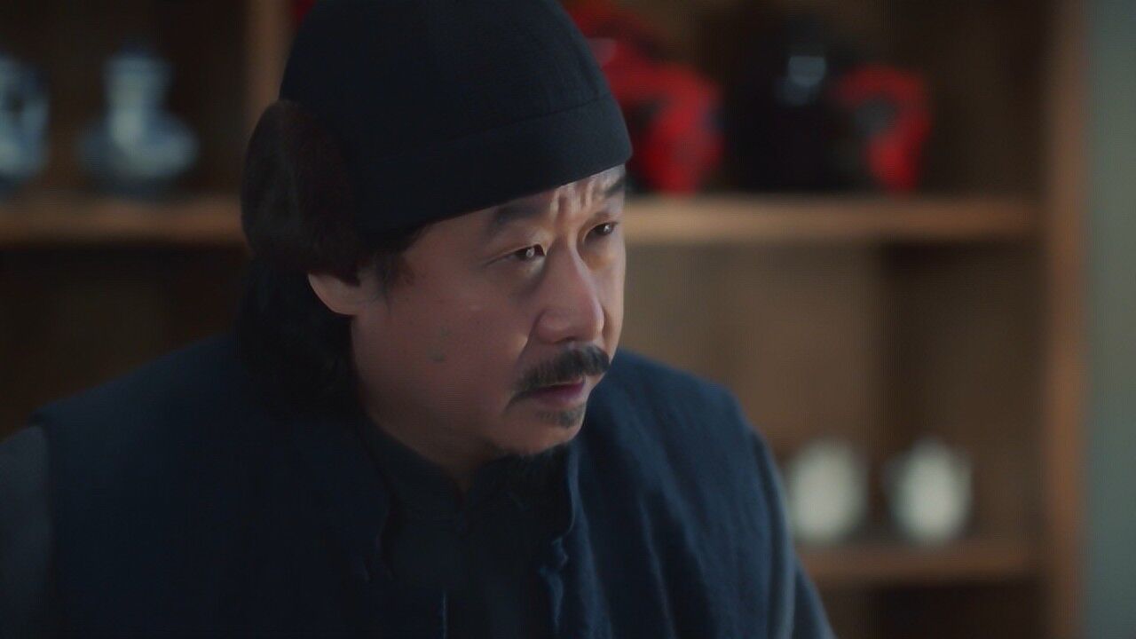 老酒馆今晚老酒馆气氛古怪邪门客人吓坏三爷