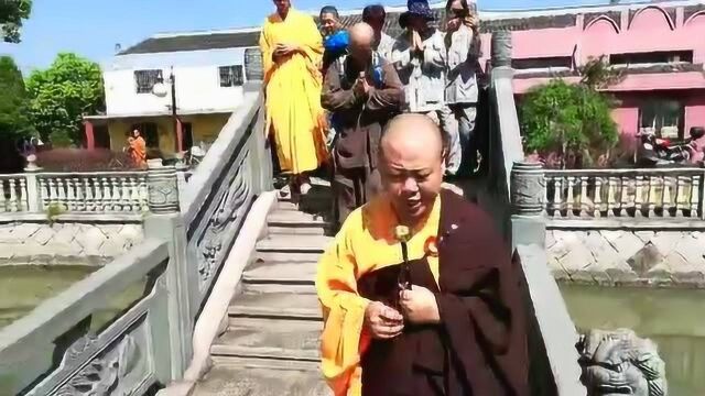 浙江台州普陀寺心然师父发大愿 从台州普陀寺三步一拜去普陀山