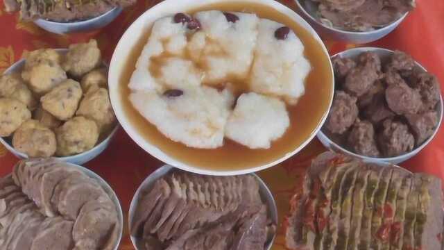 新疆回族的特色菜“九碗三行子”,其中有丰富的文化内涵