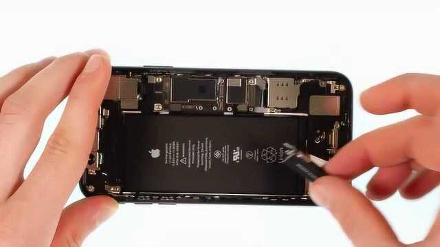 iPhone 11拆解步骤教程