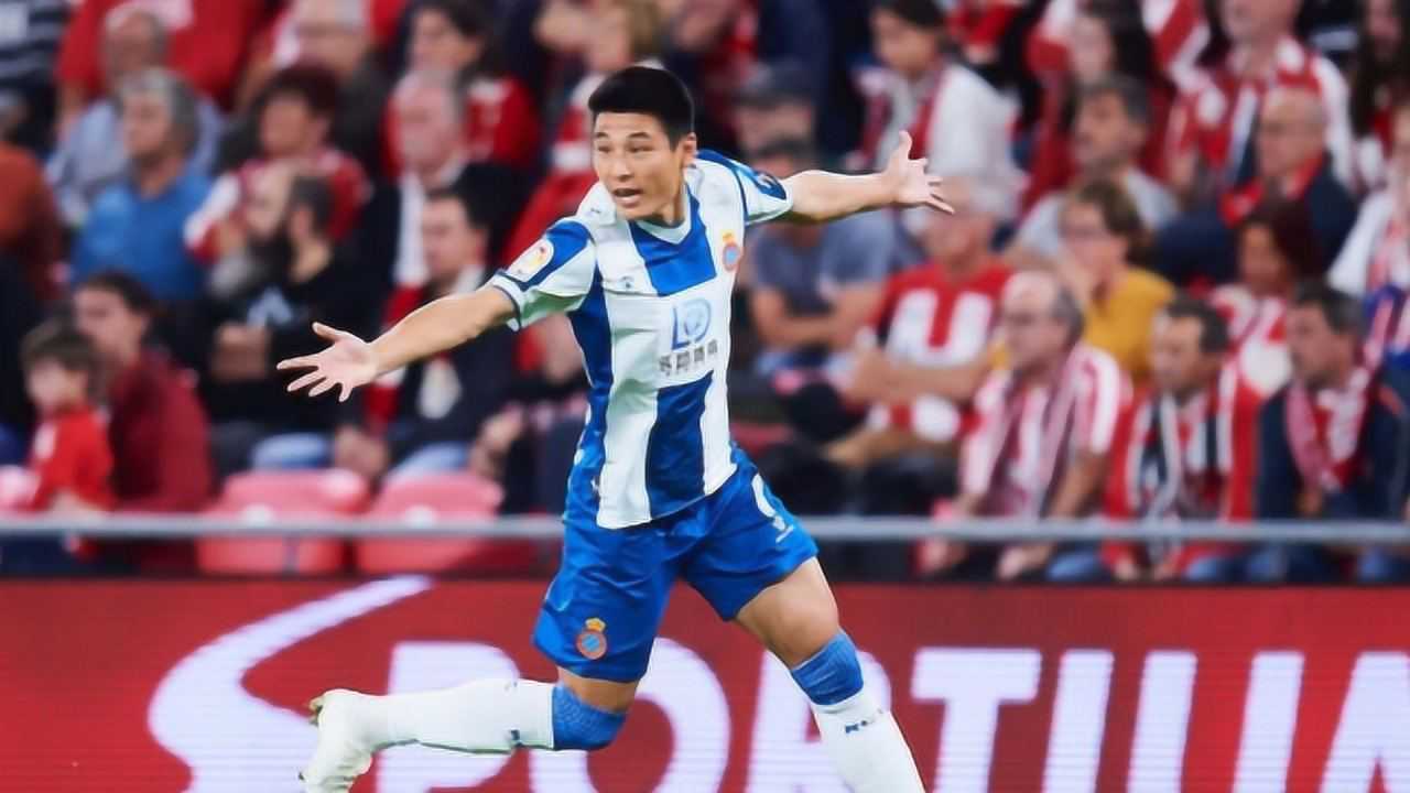 武磊攻破巴萨有多震撼?4国激情解说绝平巴萨瞬间