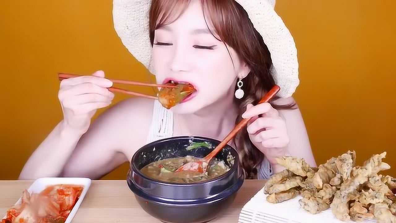 韩国章鱼姐姐素英的吃播啊啊啊好多泥鳅