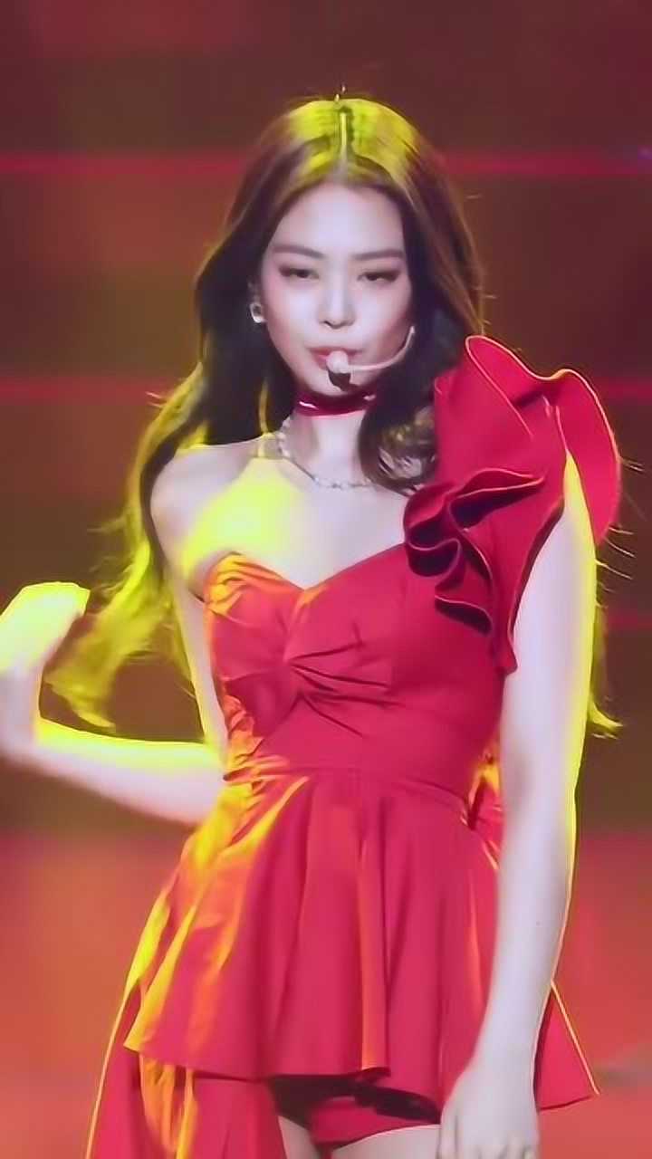 金智妮经典solo名场面一袭红裙惊艳全场