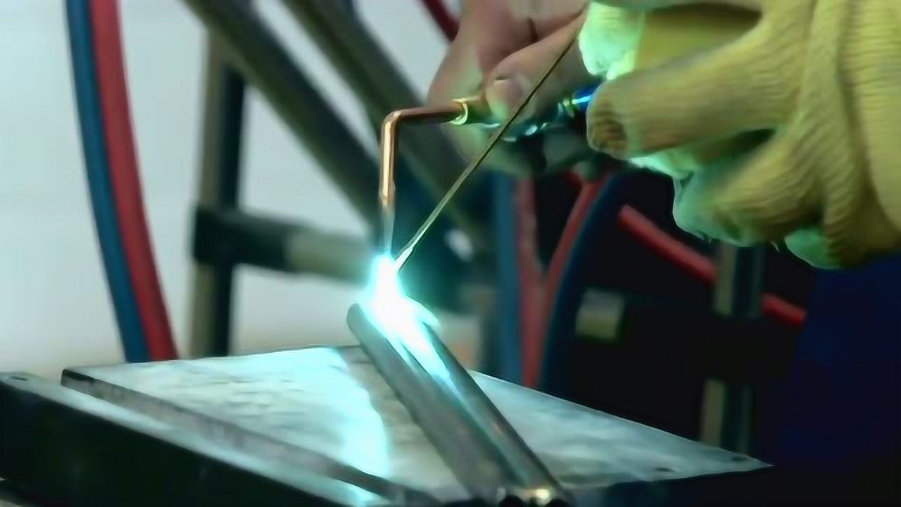 1000摄氏度纯手工铜焊接工艺!你们今天幸运见到了,实在是太震撼了!