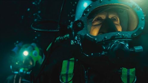 潜艇在深海找到70年前的幽灵船，进去后里面的东西让人很吃惊