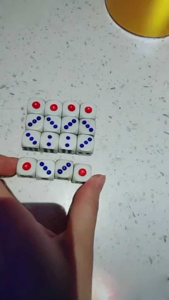 我用骰子叠成的爱心, 好看吗