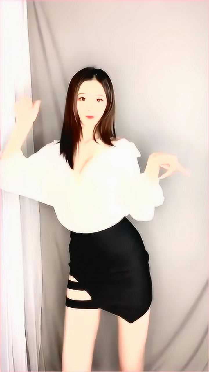 爱跳舞的美女真可爱,值得给点赞_腾讯视频