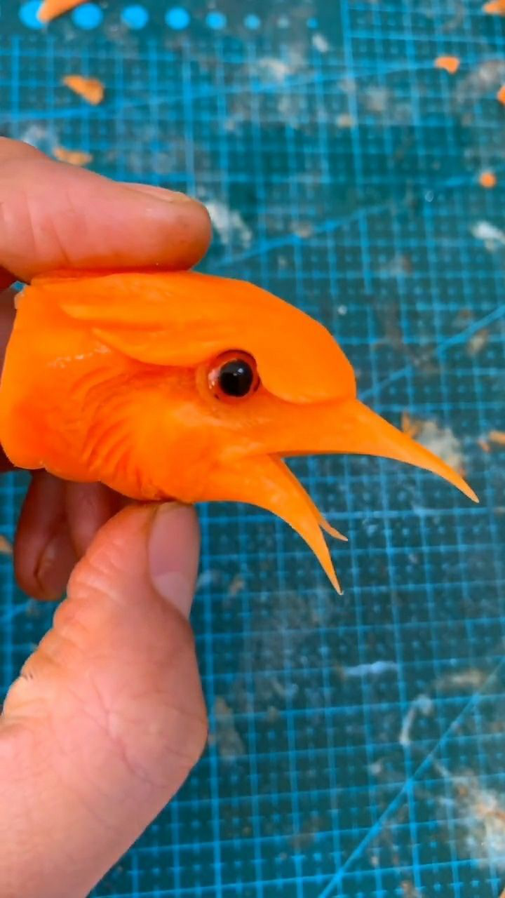 鸟头简单明了的雕刻方法眼神非常犀利啊