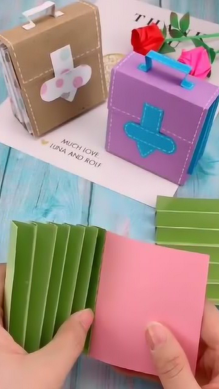 手工折叠用卡纸做的大容量钱包能装很多钱钱