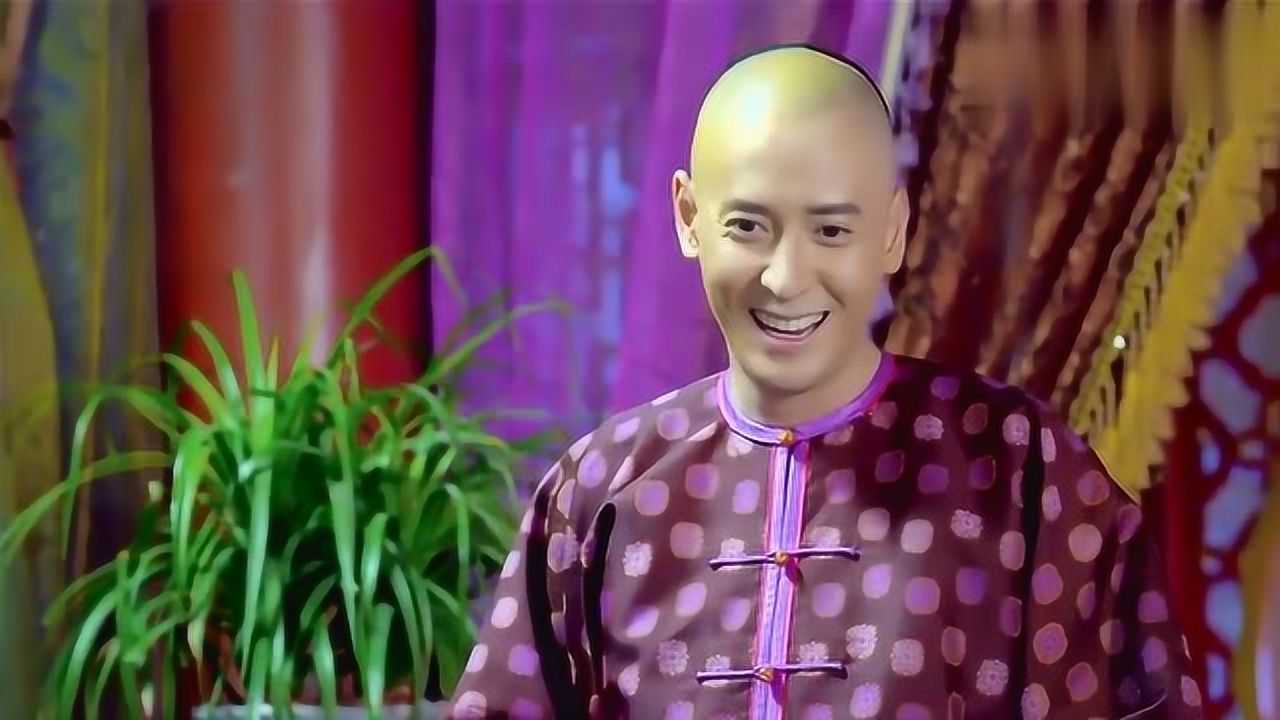 鹿鼎记韦小宝下药迷晕阿珂偷偷的亲她成功实现梦想太高兴了