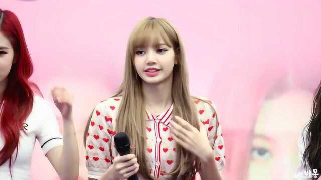 BLACKPINK签名会 LISA真的很可爱