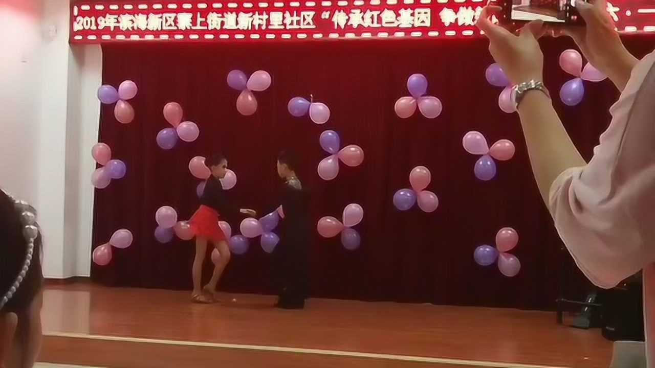 李卓颖,李钊赫拉丁舞首秀