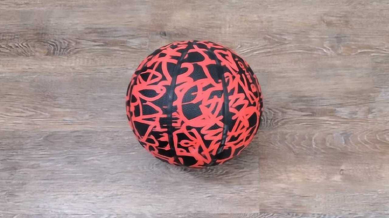 废旧的篮球别扔这样改造下成品商场花钱也买不到太厉害了