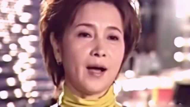 她是李小璐的妈妈,二婚导演老公宠她30年,如今依然美丽!