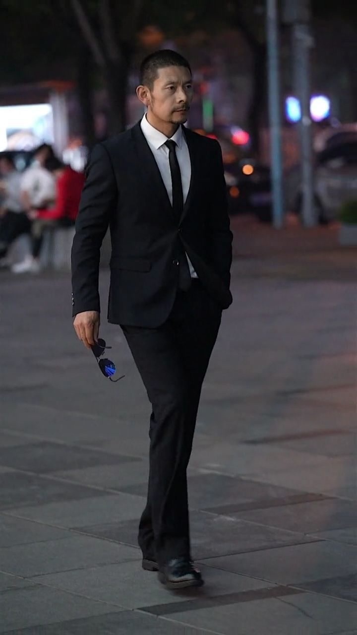 偶遇大饼哥,本人真的太帅了