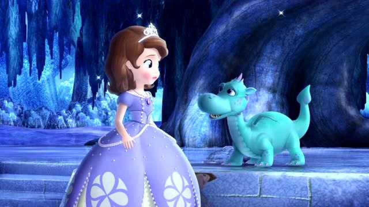 小公主苏菲亚解除冰冻的办法只有一个就是龙的火焰