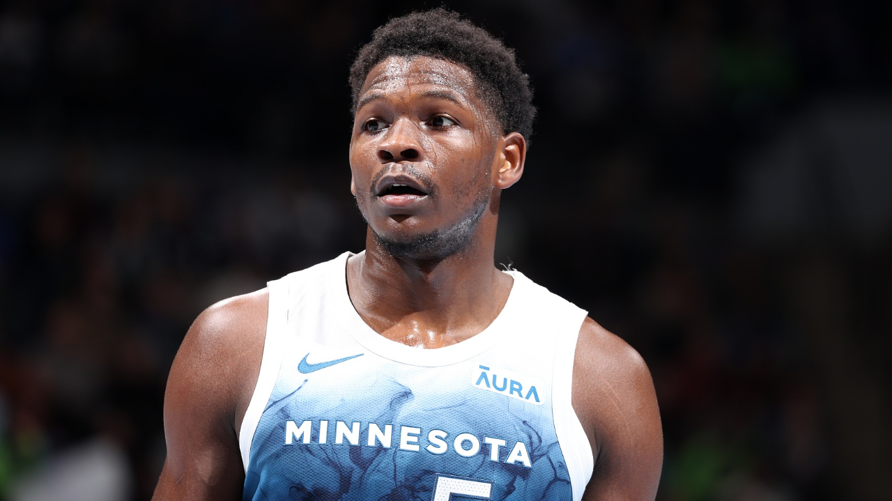 爱德华兹vs独行侠集锦:轰36 10 3断 鬼手掏球欧文太罕见