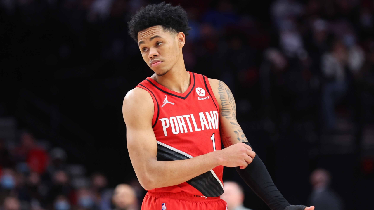 西蒙斯vs火箭集锦轰335高效发挥单节16分手感太火爆