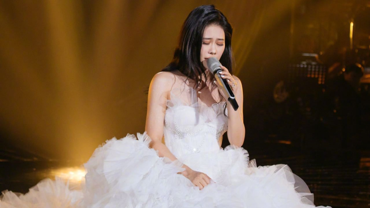 袁娅维回应何时去歌手,称全开麦是歌手本职工作,暗示节目组没给邀请