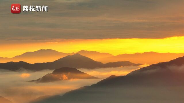 水墨江南!徽州古村日出云海似千里江山图