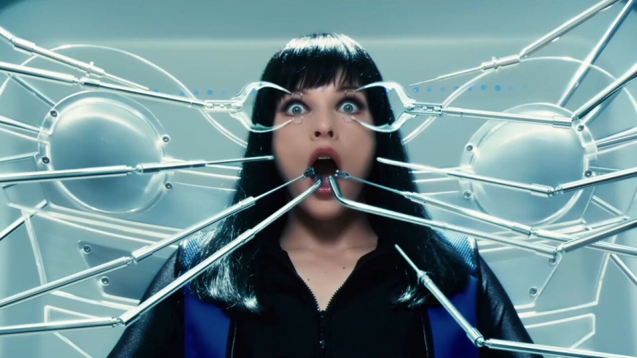 生化危机女战神再战嗜血者《致命紫罗兰》