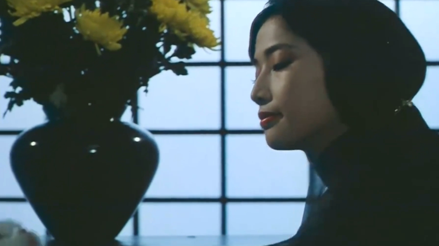 九菊一派女传人堕入魔道,一朵菊花一只猫,杀人于无形