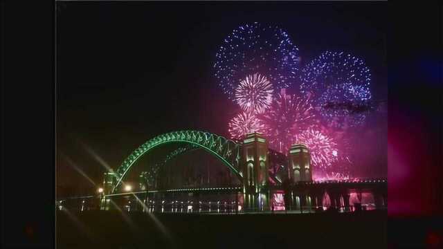 太原国庆70周年无人机焰火展演 献礼新中国