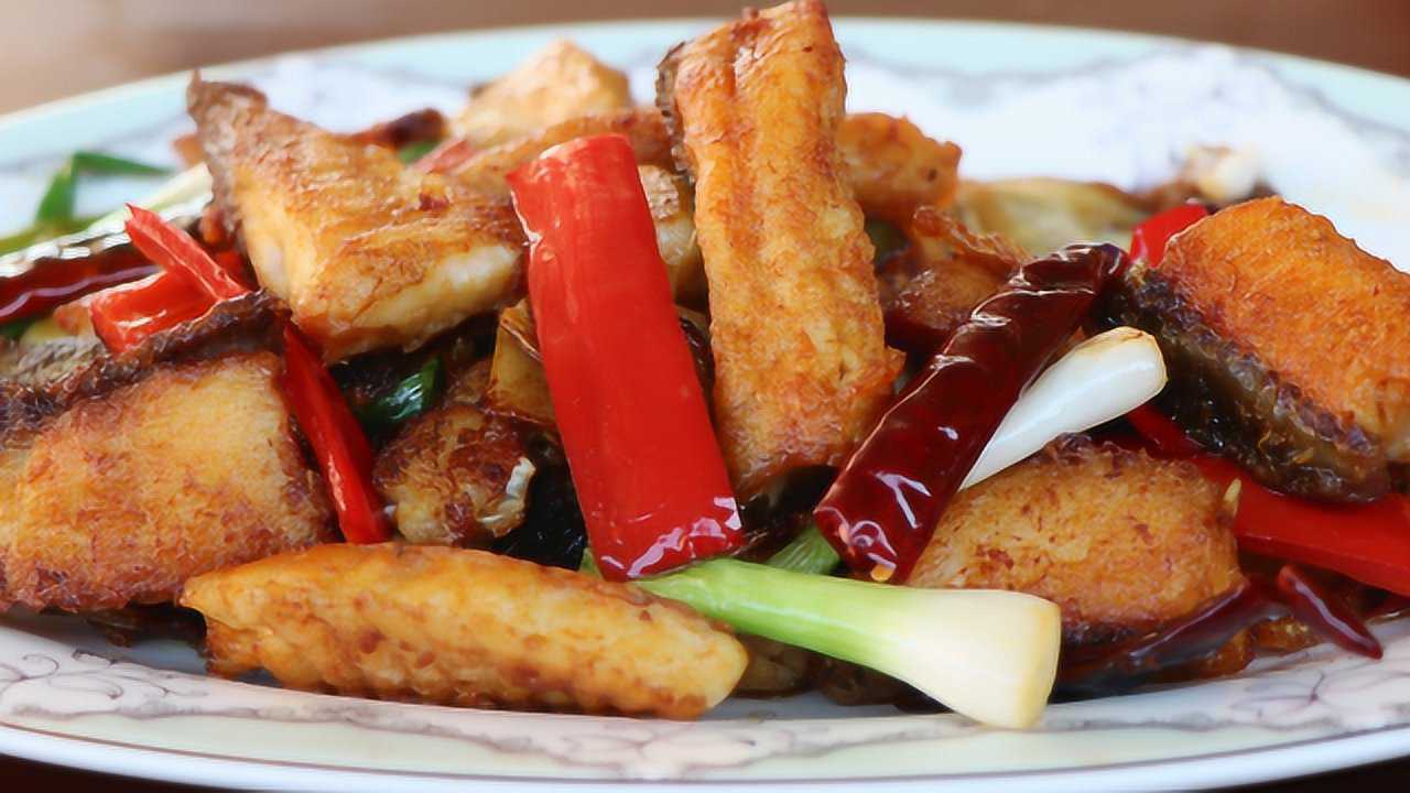 煎焗草鱼做法,外香里嫩,一点泥腥味都没有,比红烧还好吃