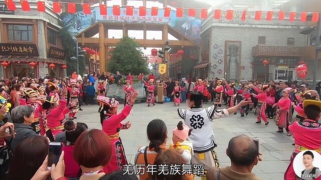 四川绵阳:北川羌历年,羌族美女跳舞庆新年,游客们看直了眼!