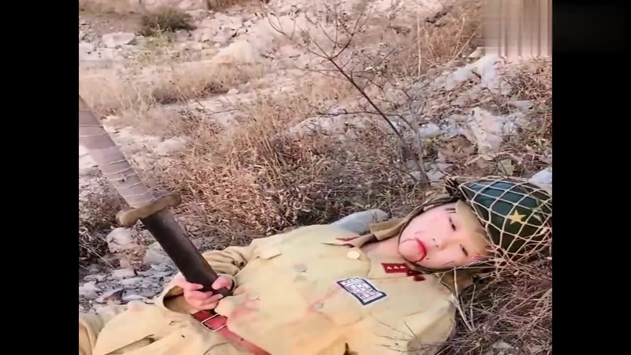 抗日神剧拍戏现场女鬼子中弹吐血身亡网友这演技真是厉害