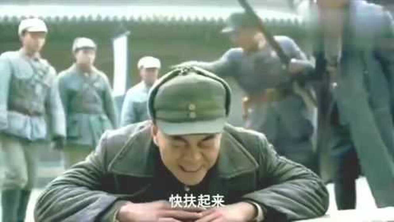 团长自己挨板子还要求要打够!