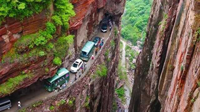 世界十大死亡公路名单,中国上榜3条(稍不留神就跌落悬崖)!