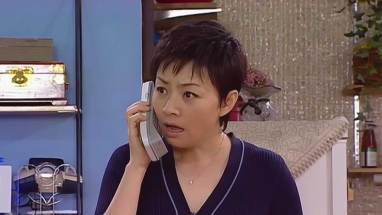 家有儿女刘星小小年纪竟然抽烟刘梅知道后大怒刘星马上要挨揍了