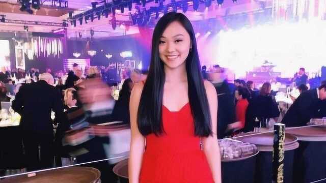 李连杰大女儿Jane近照曝光 笑容自信成学校舞会焦点