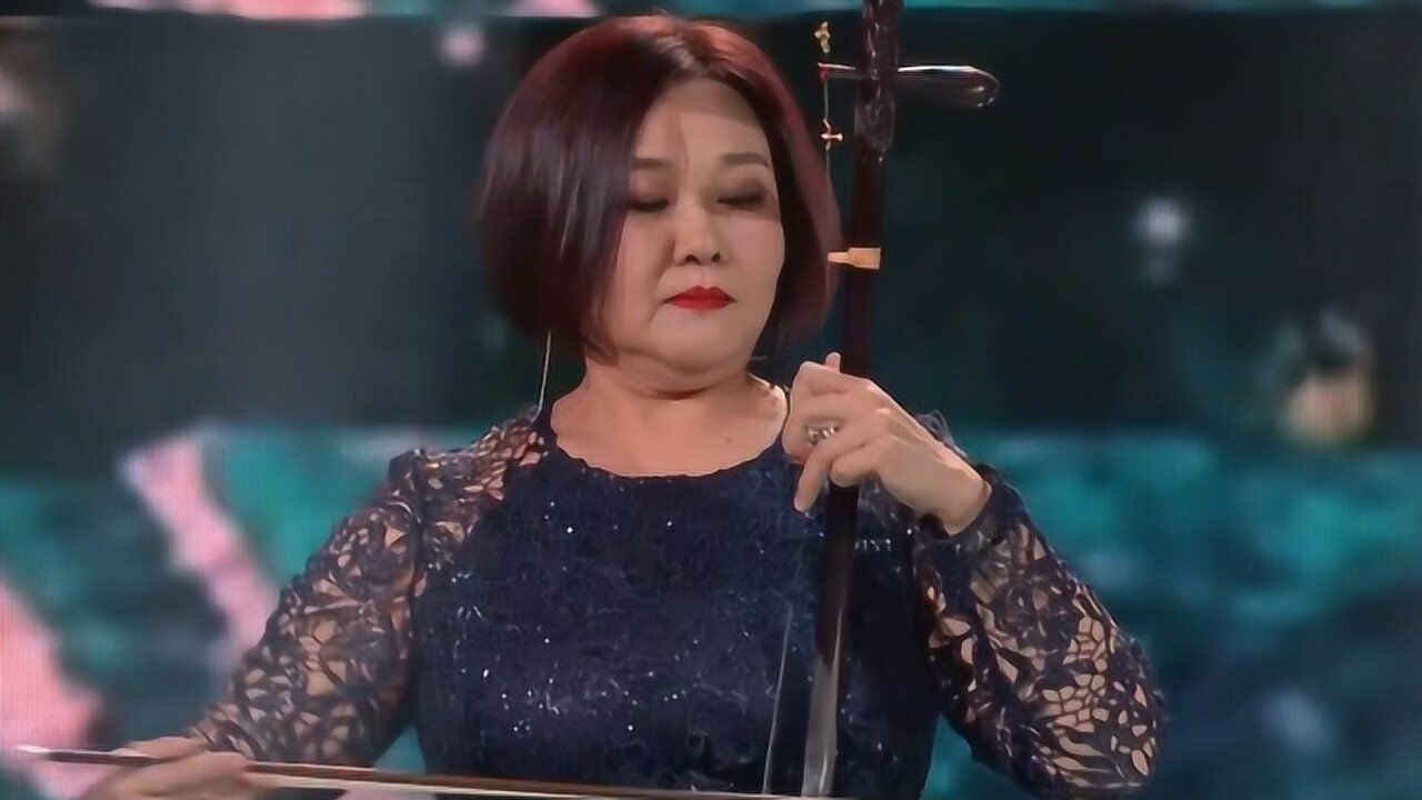 刘德华的二胡老师霍世洁,倾力演奏《沧海一声笑》,曲调让人沉醉