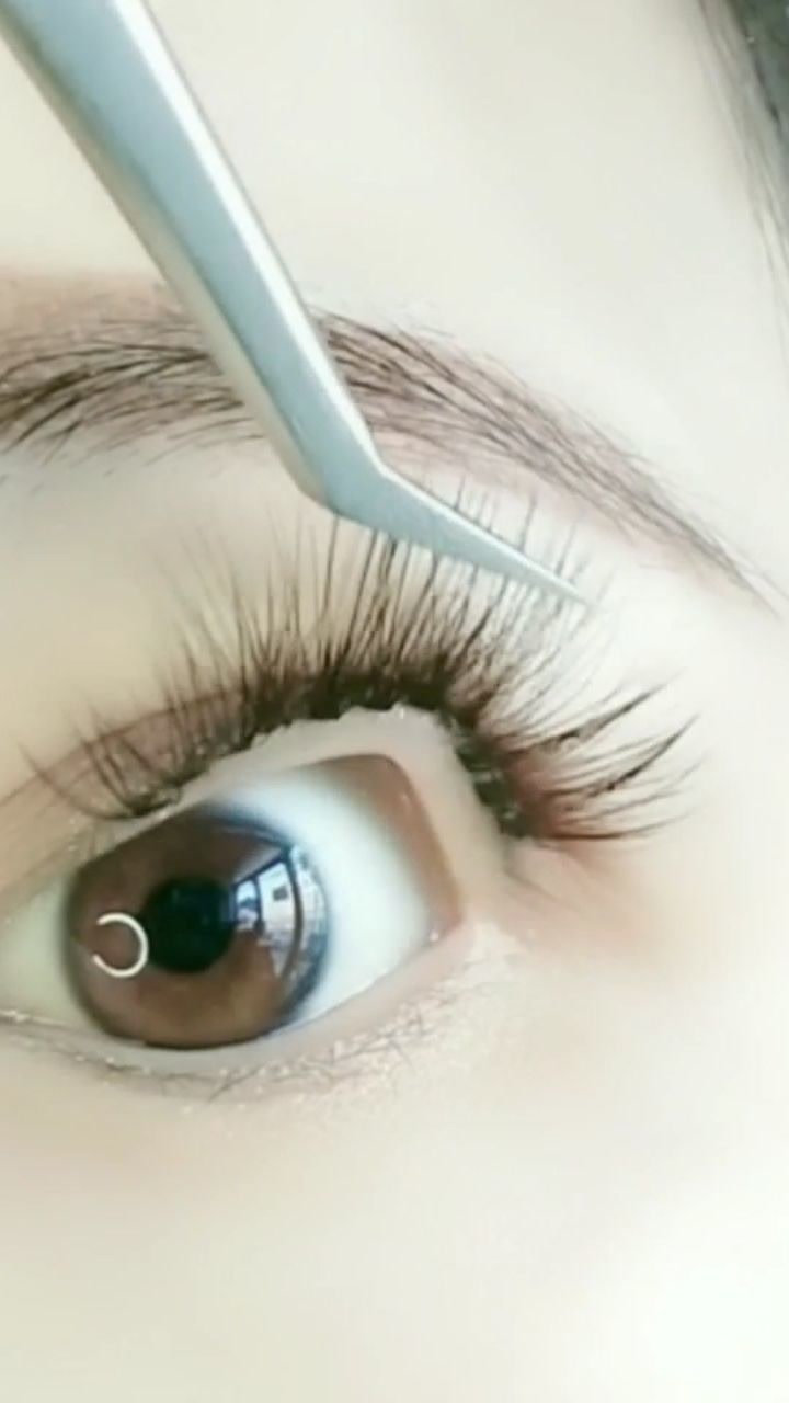 睫毛全扯掉啦