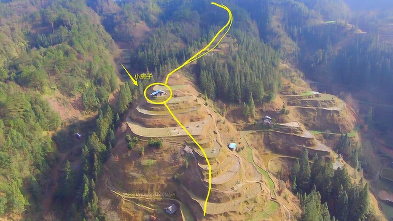 农村大叔把房子建在龙脉中藏风聚气这才是上乘的风水宝地